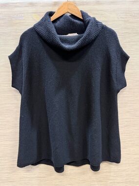 Vince Black Short Sleeve Turtleneck Cashmere Sweater Quiet Luxury Women’s XXS